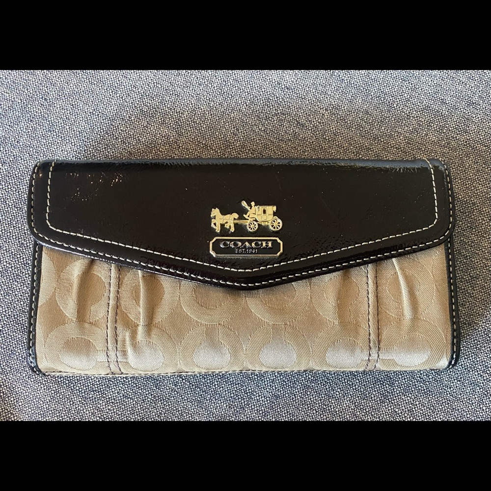 Coach wallet